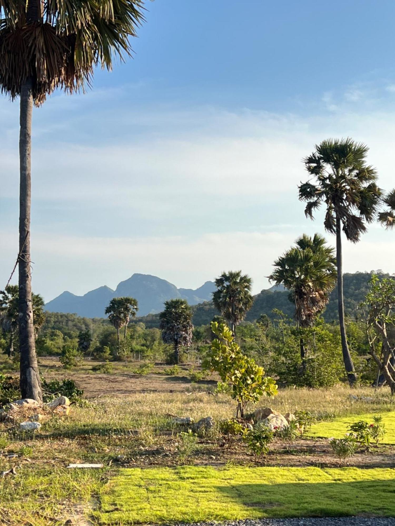 ホテル Baan Mahasamut Pranburi サムロイヨット エクステリア 写真